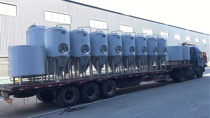 日产5000升酒厂大型精酿啤酒设备制作厂家