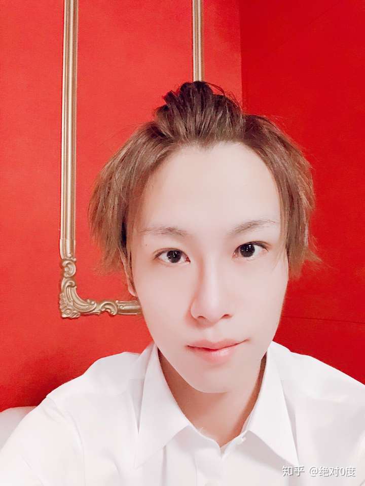 牛郎科普组美容秘诀牛郎roland是怎么让theclub成员寻美慢慢变帅的