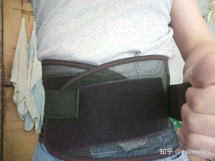 护腰带什么牌子好专治腰间盘突出