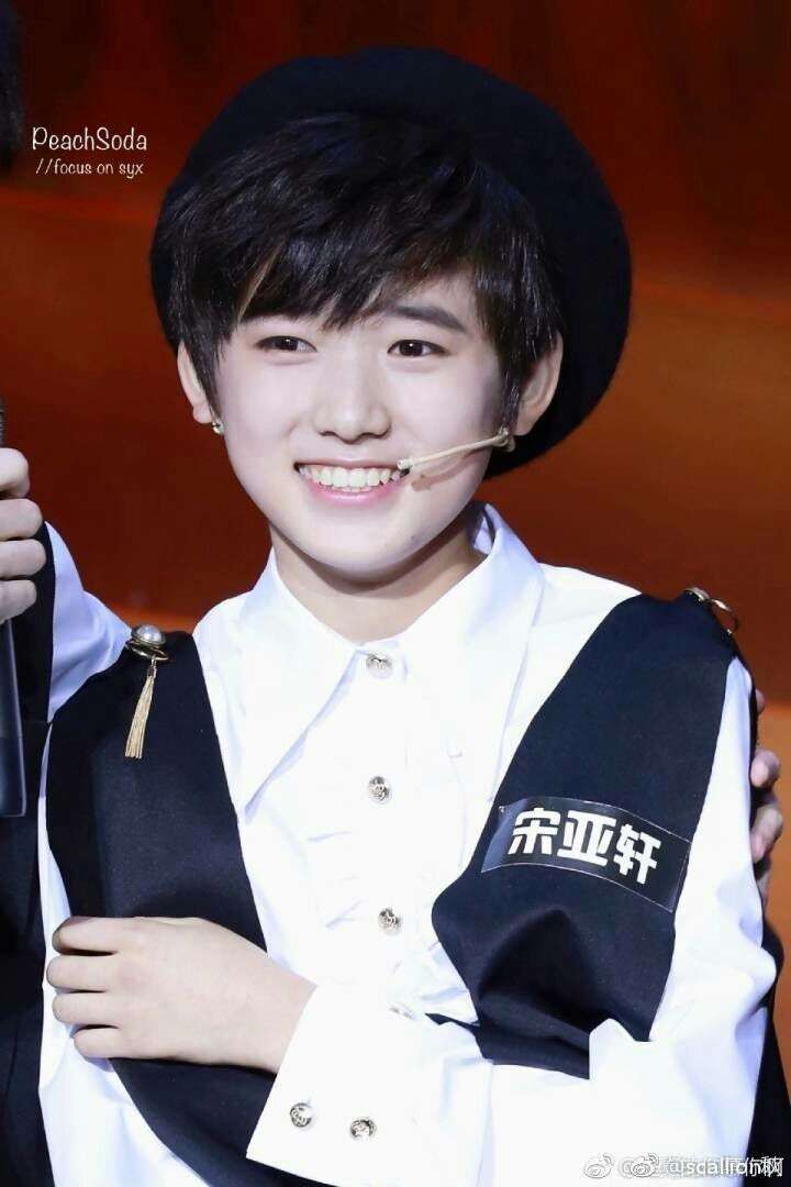 如何看待宋亚轩在tf家族中的地位,随二团出道的可能性有多大?