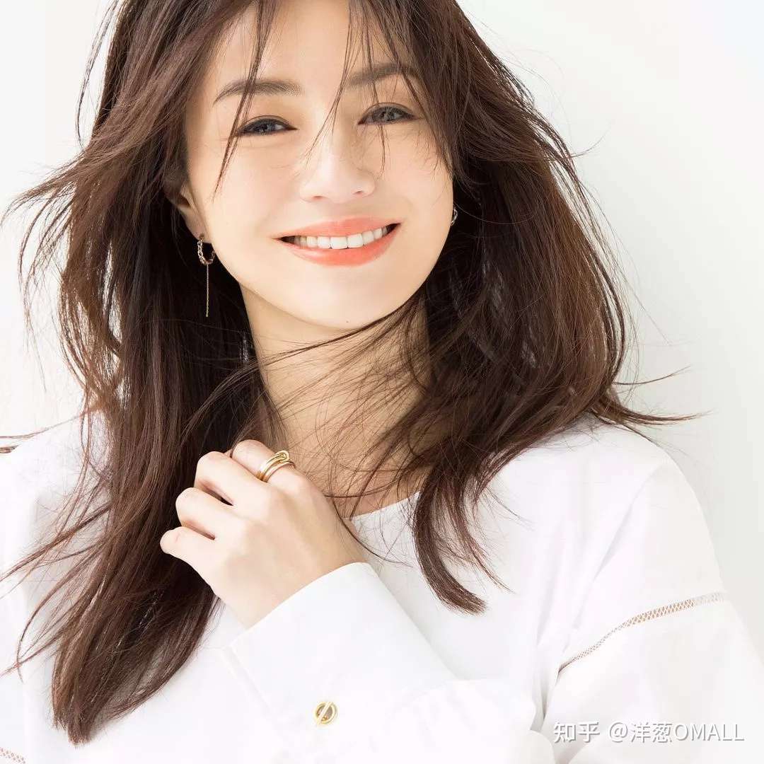 44岁霸屏日本oricon公信榜 她就是 岁月从不败美人 的教科书 知乎