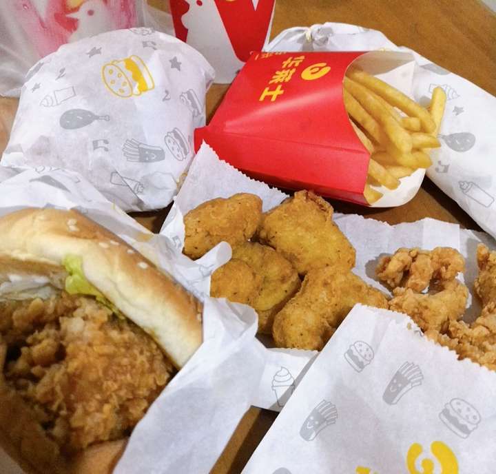 大家暴食的时候都能吃多少东西?