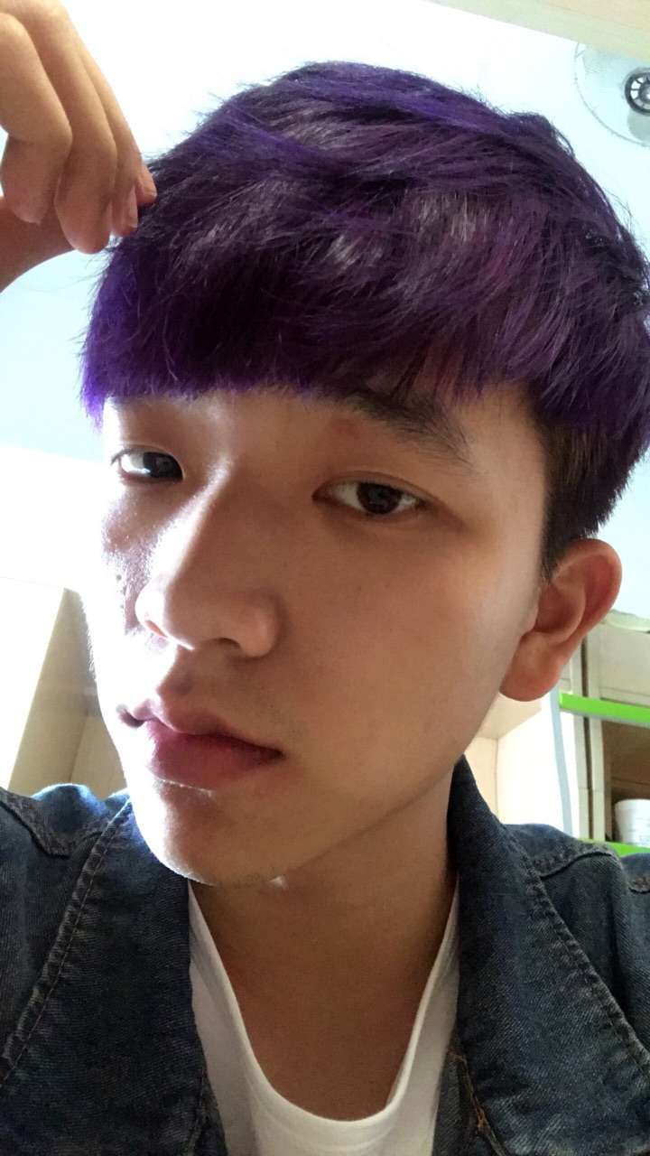 染紫色的头发是什么样的体验?