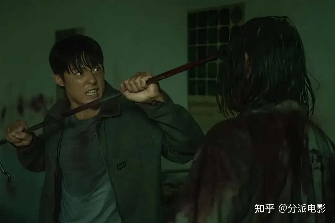 《尸杀泰拳》末日动作爽片,泰拳捶丧尸!