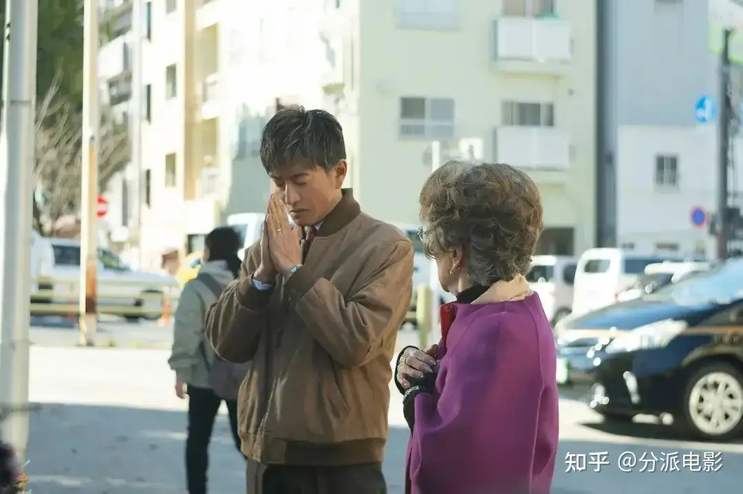 《东京出租车》豆瓣7.9，可能是今年最好的公路片