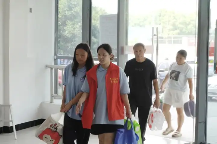 新学期 新希望|我们开学啦!塘栖校区开学报到!(图3) 新学期 新希望|我们开学啦!塘栖校区开学报到!(图3)