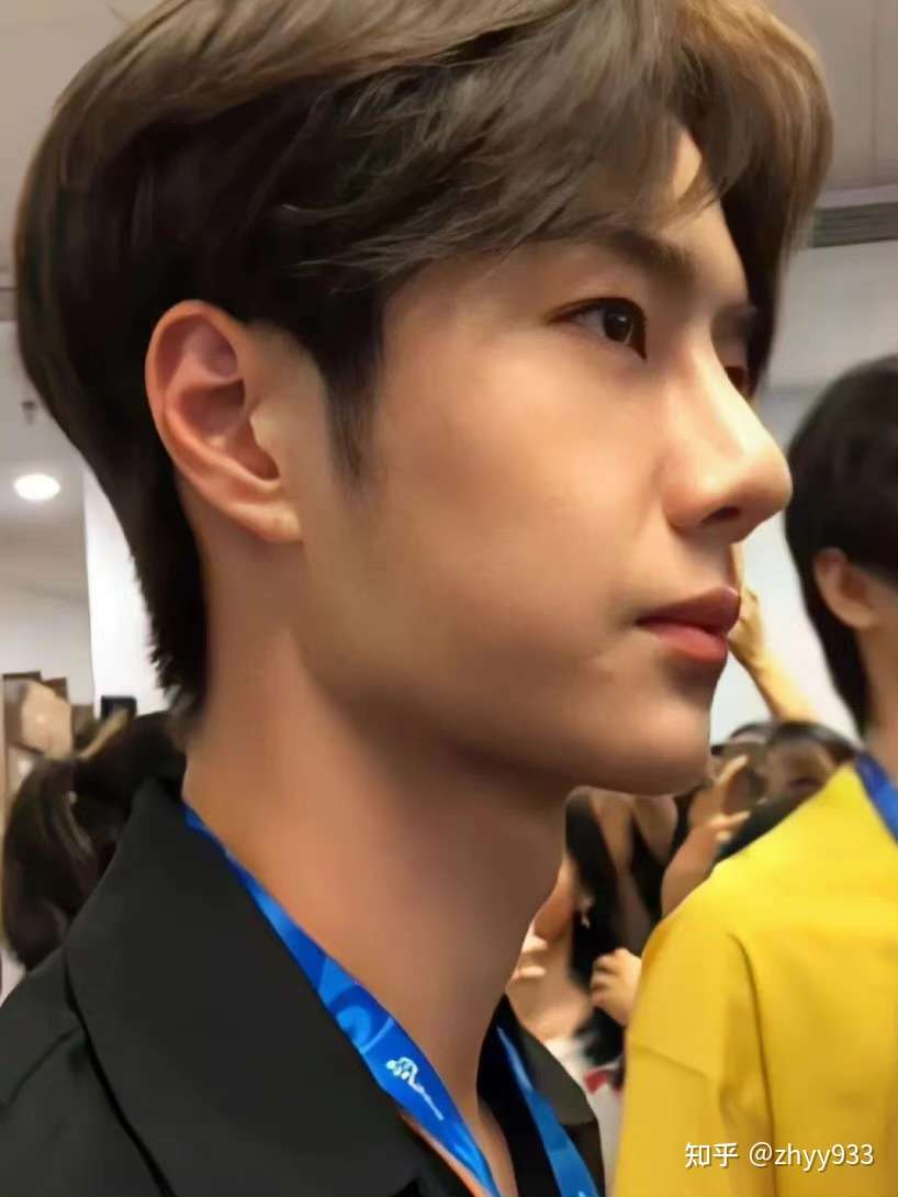 zhyy933 的想法: 素颜清淡的王一博,完蛋掉进他俩的坑里出… - 知乎