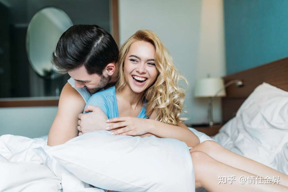 新婚之夜 妻子羞涩坚持关灯做事 丈夫好奇开灯 发现妻子的秘密 知乎