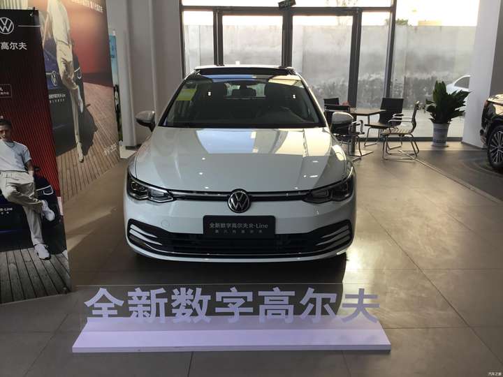 2021款大眾高爾夫實車到店重1285kg配中置車標預售價15萬起