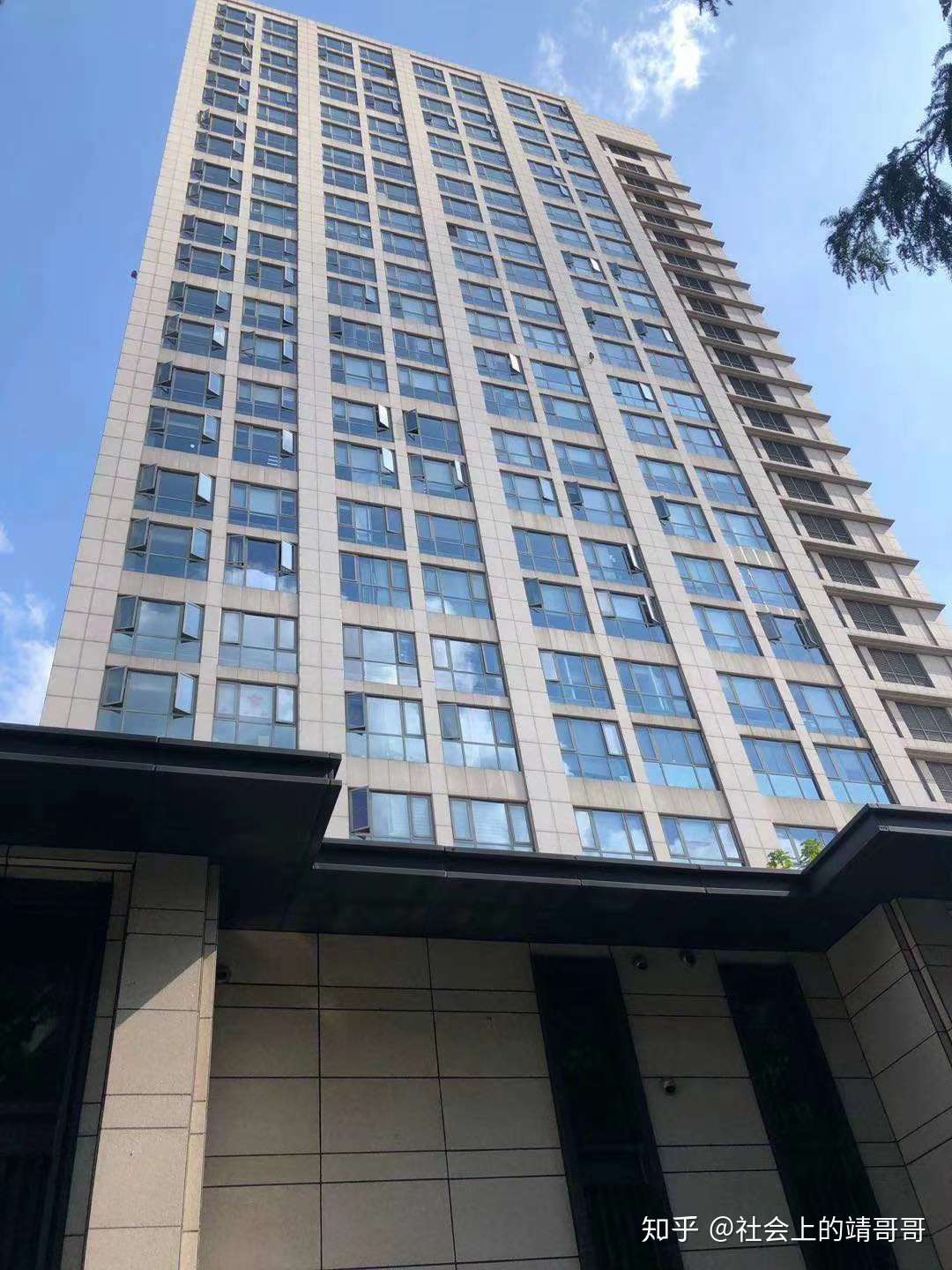 社会上的靖哥哥 的想法: 嘉和国际大厦精装215平 3/8号线虹口足球