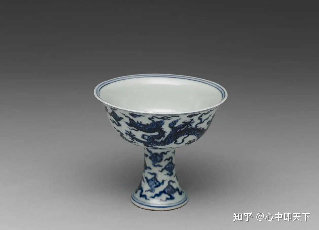 中国 明染付 青花雲龍文 馬上杯 高足杯 V Ｒ1934 - 陶芸