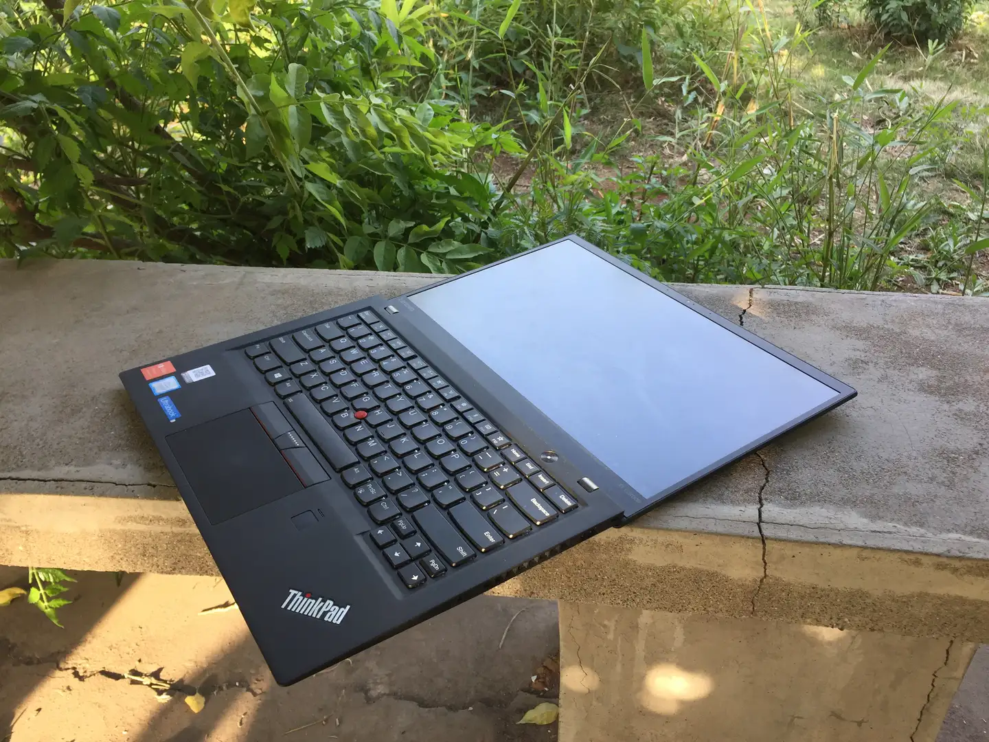 全天候待命——评ThinkPad X1 Carbon 5th - 知乎