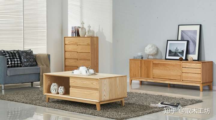 白蜡木和红椿木的家具买哪种好一点呢