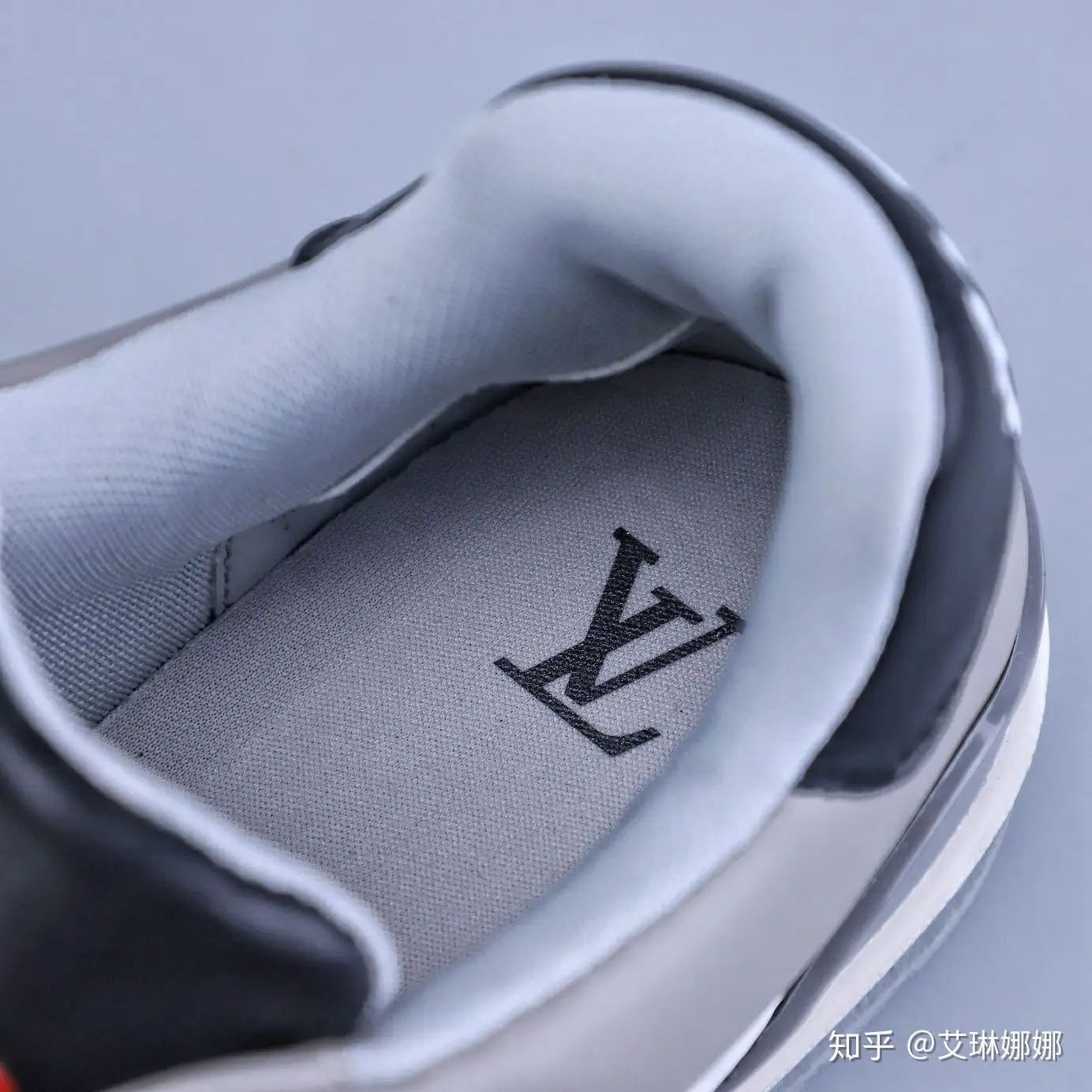 Louis Vuitton Rilis Sneakers Archlight dengan Banderol Rp16 Jutaan
