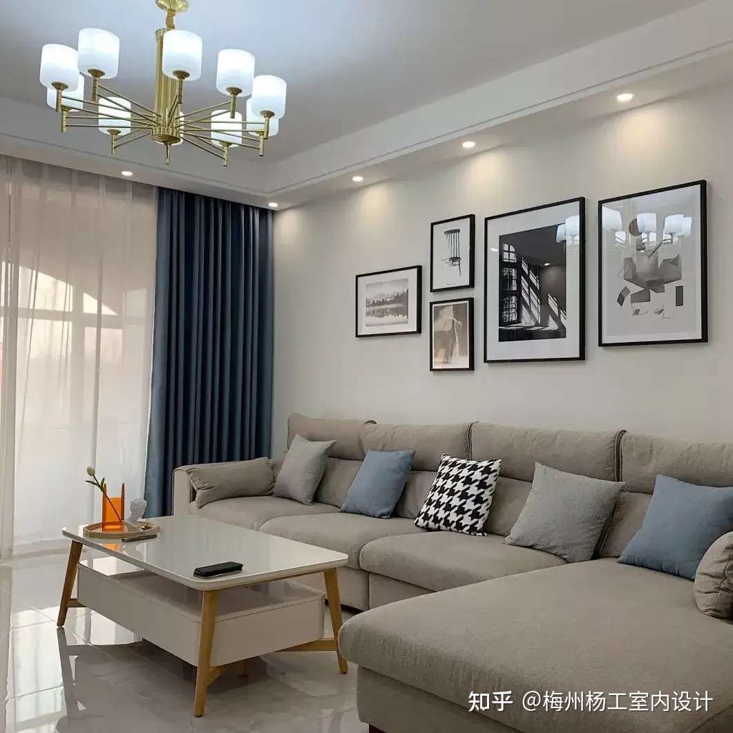 梅州杨工室内设计 的想法: 现代简约风 客餐厅双眼皮吊顶走一圈,石