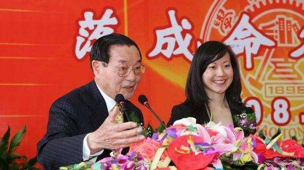 继承父亲1100亿继承母亲1300亿80后女首富或将揭晓