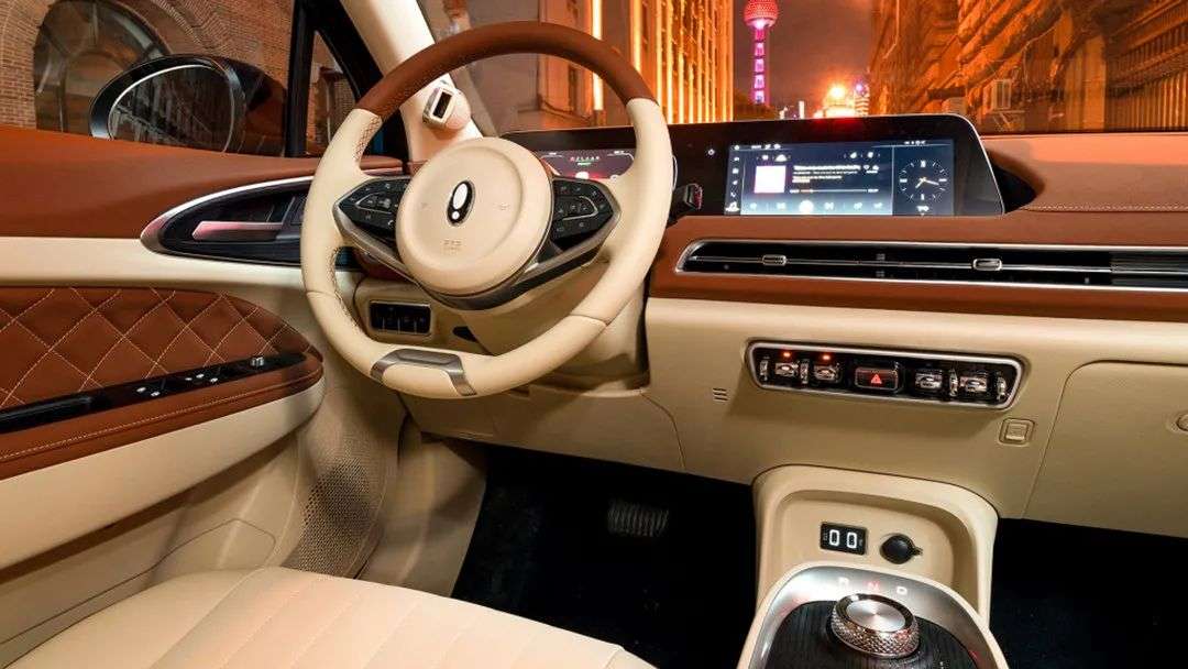 2 0t 8at 21万全搞定的后驱豪车 适合去接你青涩的女友 知乎