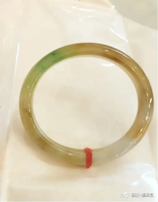 翠轩一品-翡翠手镯款式详解以及佩戴宜忌
