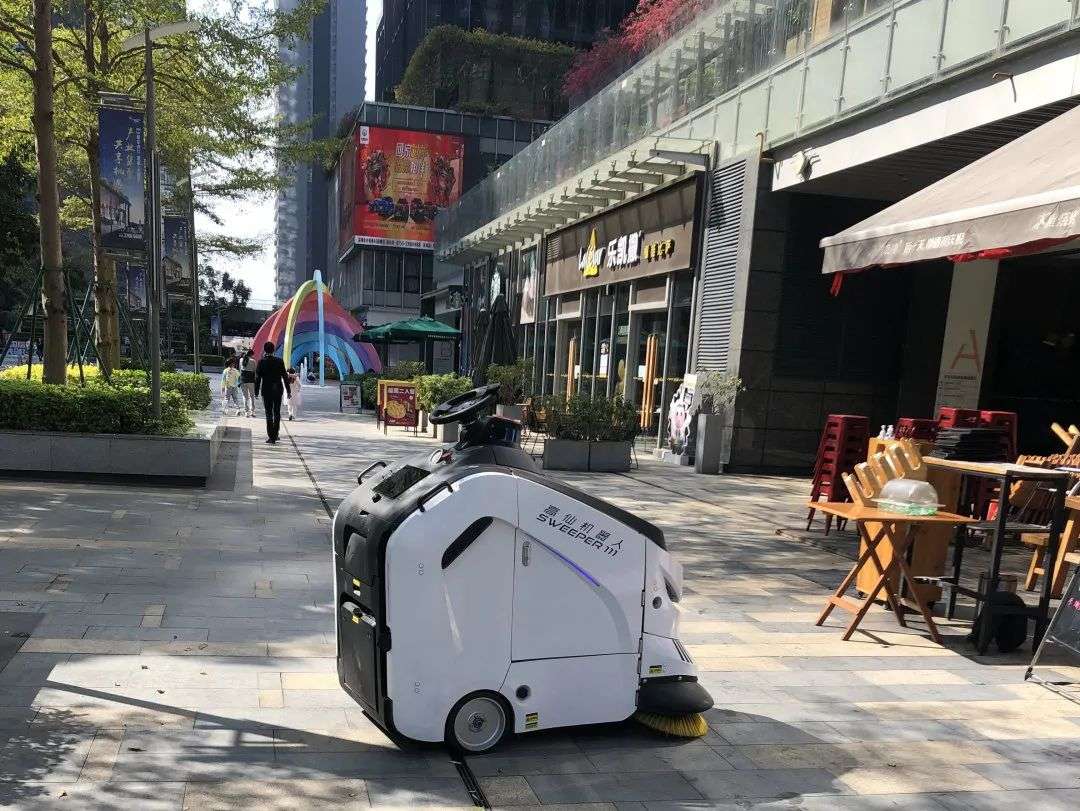 高仙落地北京環球影城 室外清掃就用Sweeper 111
