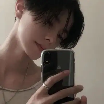 可可爱爱憨憨的男孩子头像