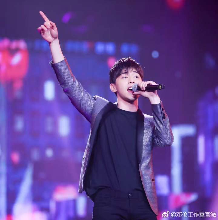 如何评价邓伦这个演员?