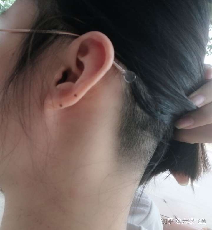 你们觉得女生把脑袋后面的头发剃了怎么样?