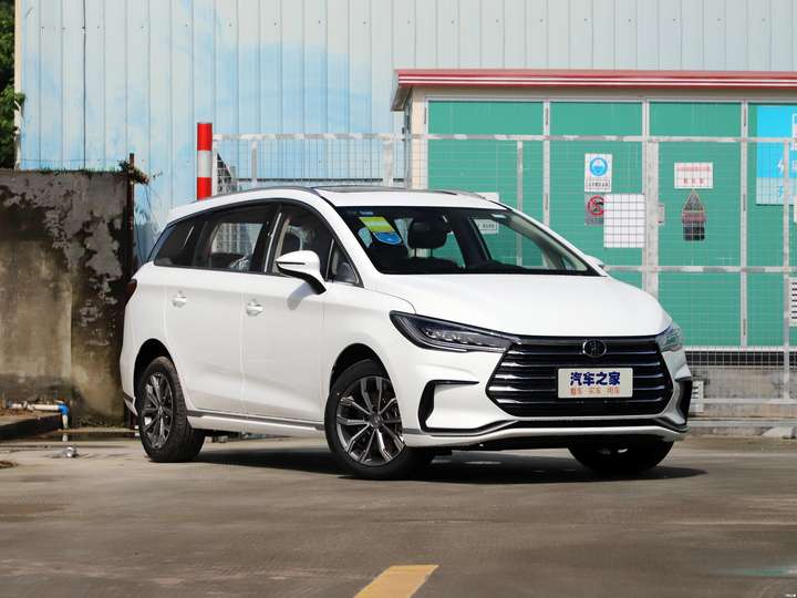 2021款比亚迪宋max到店淮安购车有礼包相送67座可选