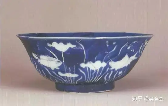 予約販売 【蔵友館蔵品・明・宣德年製款・古陶瓷品・青花・五彩・魚藻