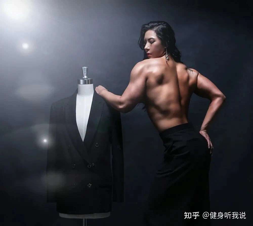 强悍 女私教 撩走小男友 网友 这肌肉比男人还猛 知乎