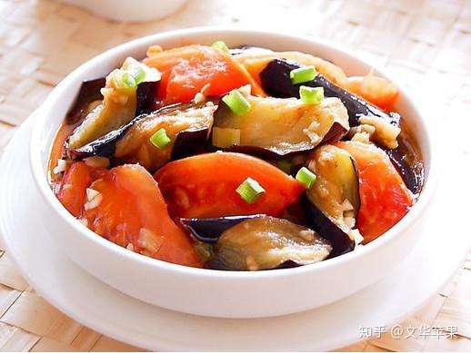 茄子还可以变着花样吃 既美味好吃又能防病 你不妨试试 茄子有抗癌 活血 清热消肿 助消化 护心脏功效