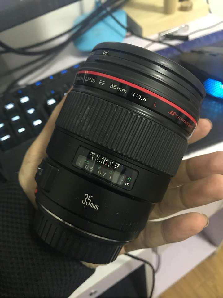 佳能35 1.4二代和一代有什么区别?