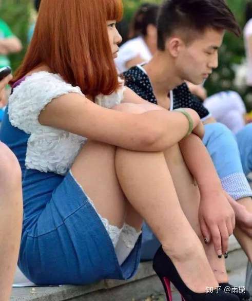 穿短裙时要不要安全裤?
