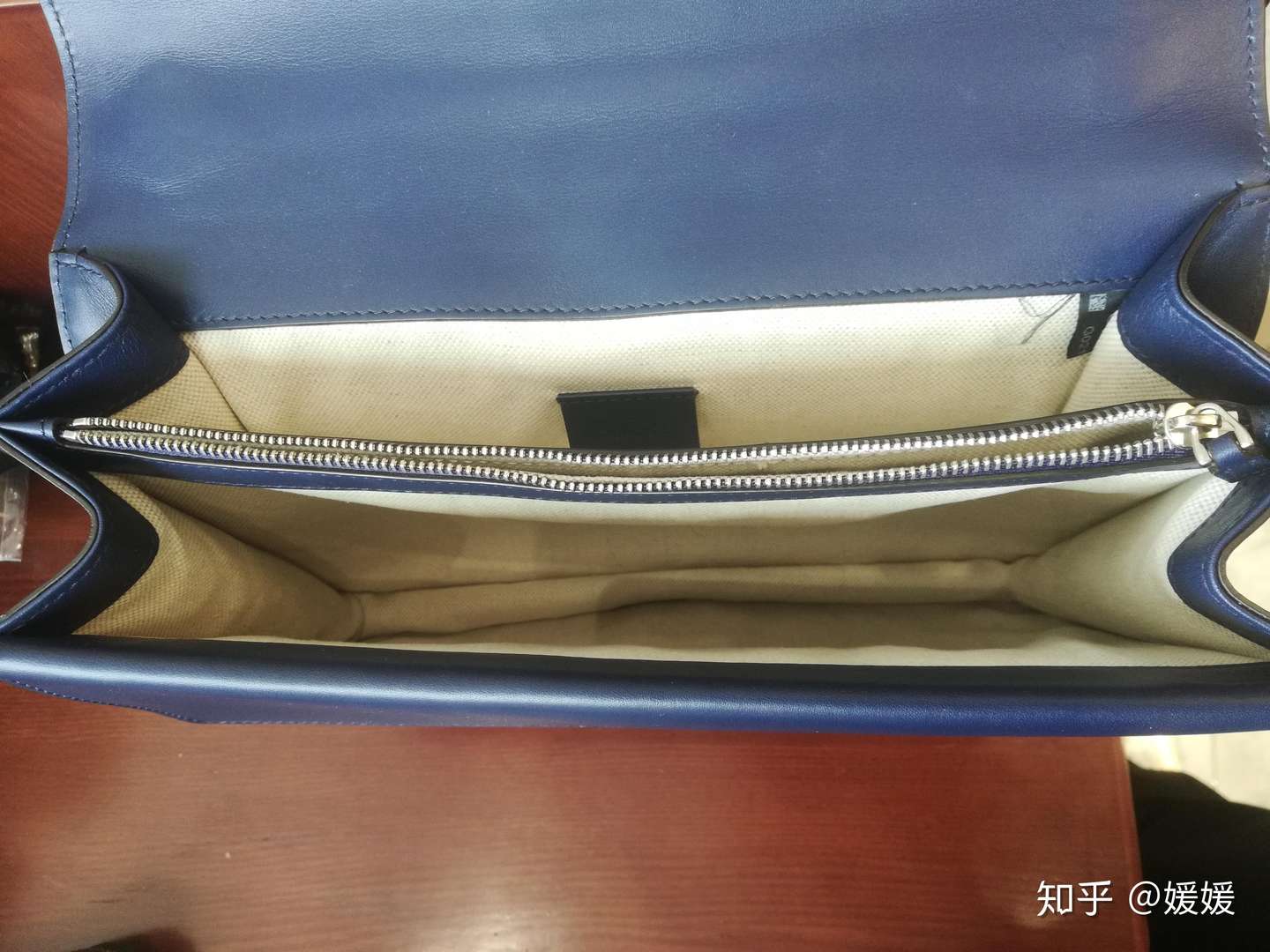 略谈古驰dionysus蜜蜂钉珠酒神包 知乎