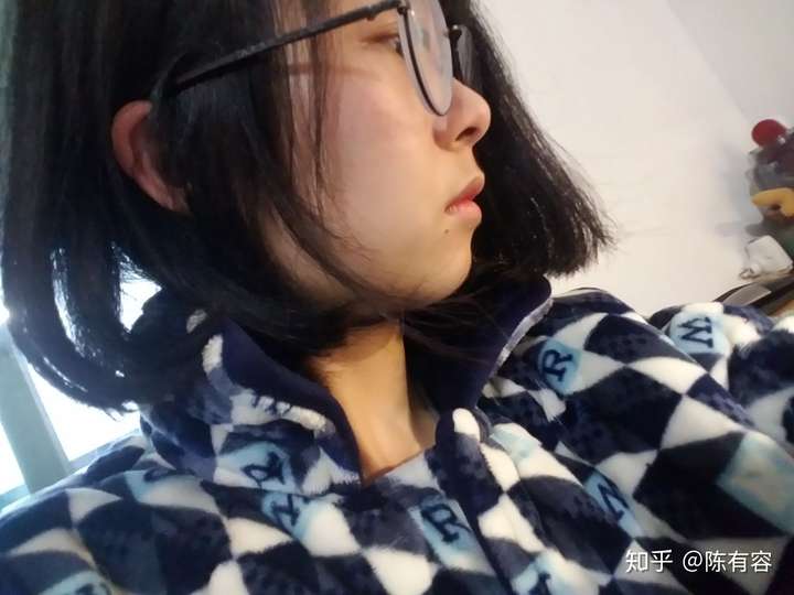 如何使侧脸看起来美观?