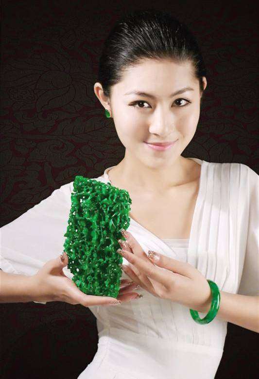 切不垮赌石 常驻缅甸,亚洲珠宝协会副会长 qiebukuadushi 提到缅甸