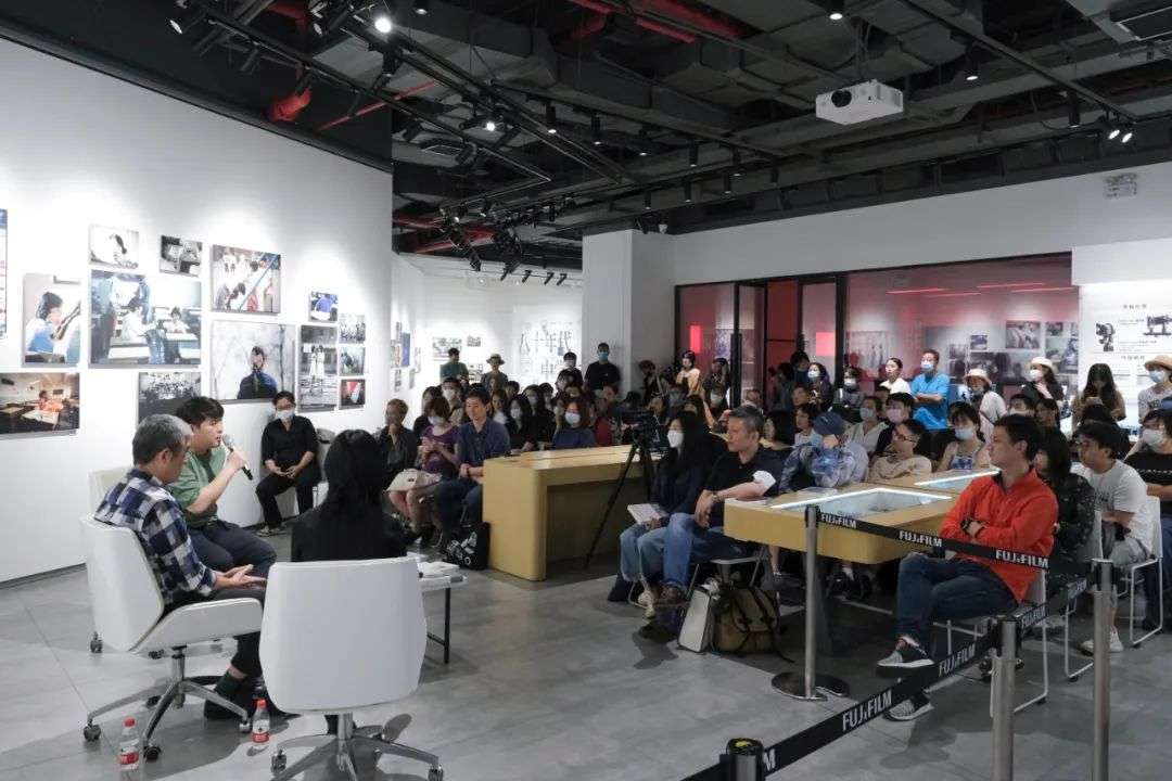 Open See Gallery 时间胶囊 上海开幕 八十年代中学生 摄影师任曙林现场分享 知乎