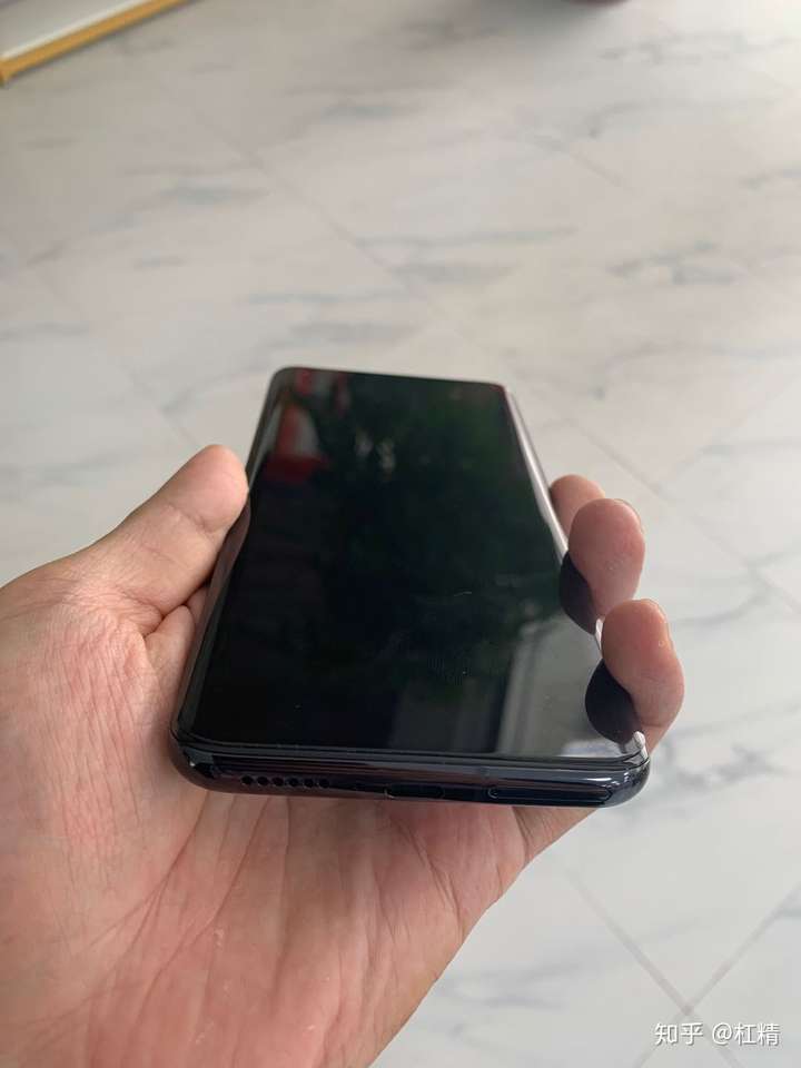 小米10至尊版贴什么膜