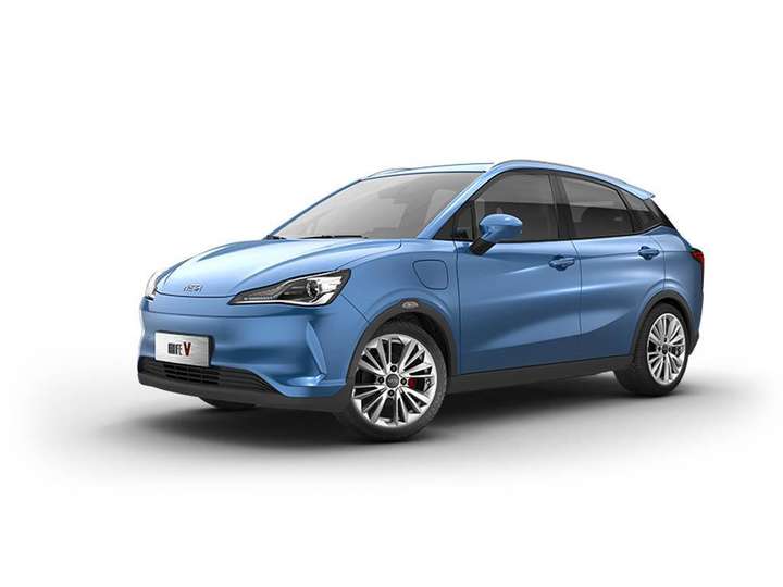 1分钟告诉你国产电动车哪吒v应该怎么选