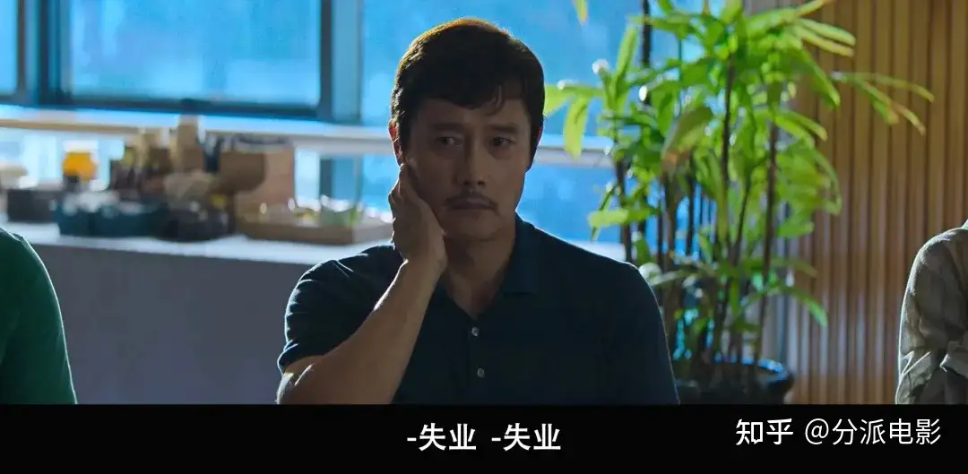 《无可奈何》口碑炸裂+横扫大奖，年度顶流爆款