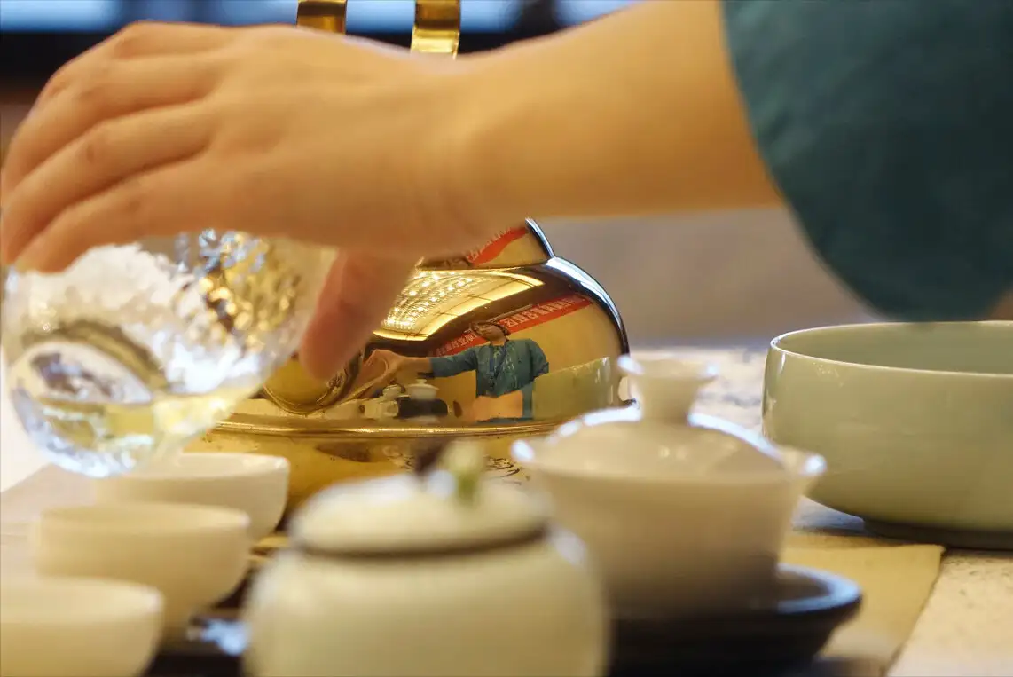 请客喝茶的礼仪规范，看似无用，实则为品茶增添风雅- 知乎