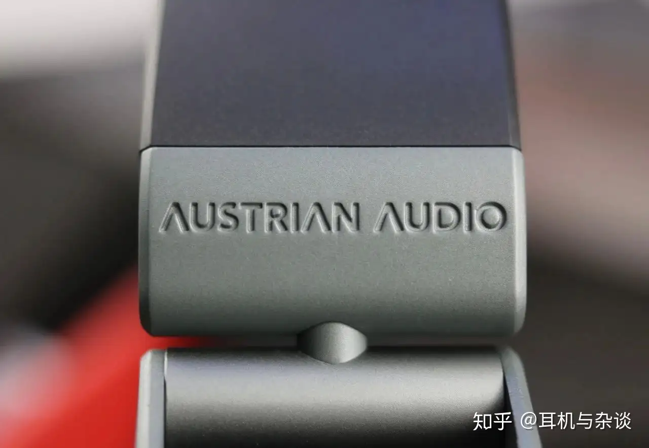 シルバー金具 【再出品無し本日終了】破格 Austrian audio Hi-X50