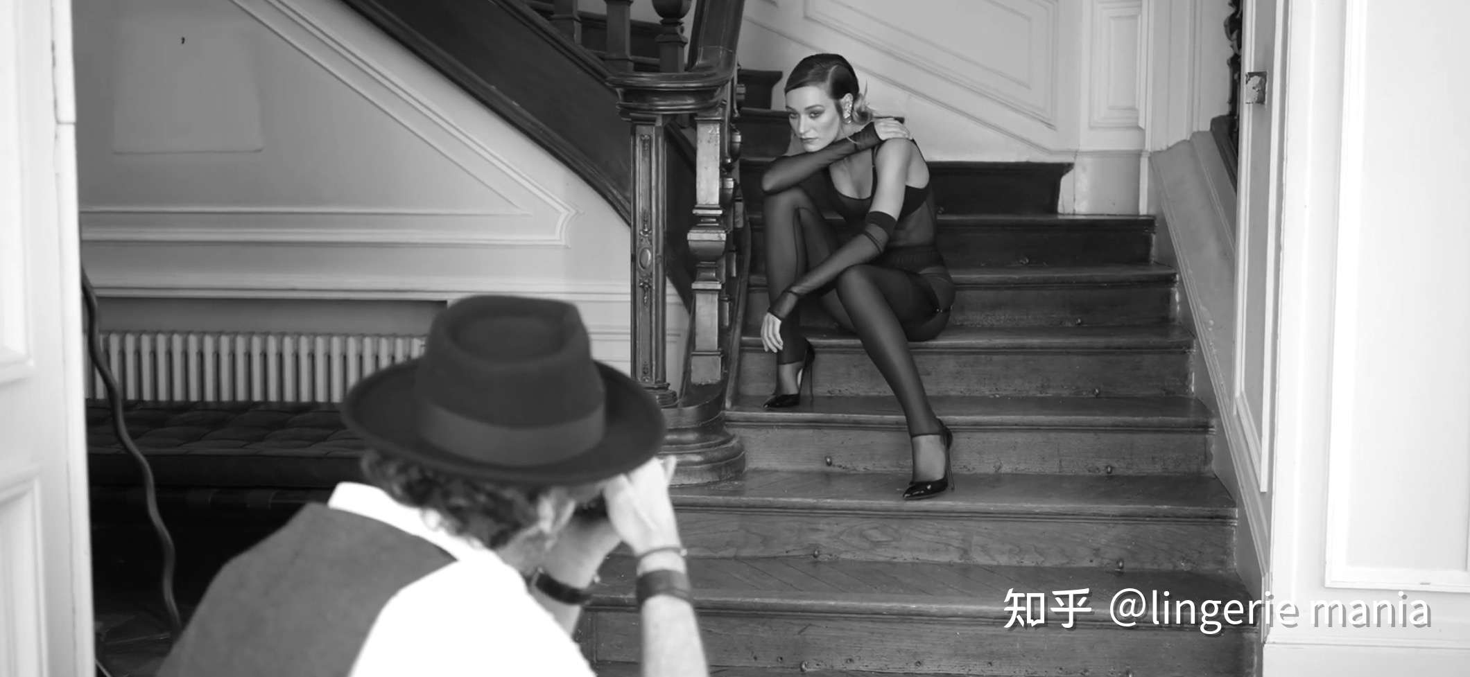 lingerie mania 的想法: maison close每一期的广告都堪称经典,最