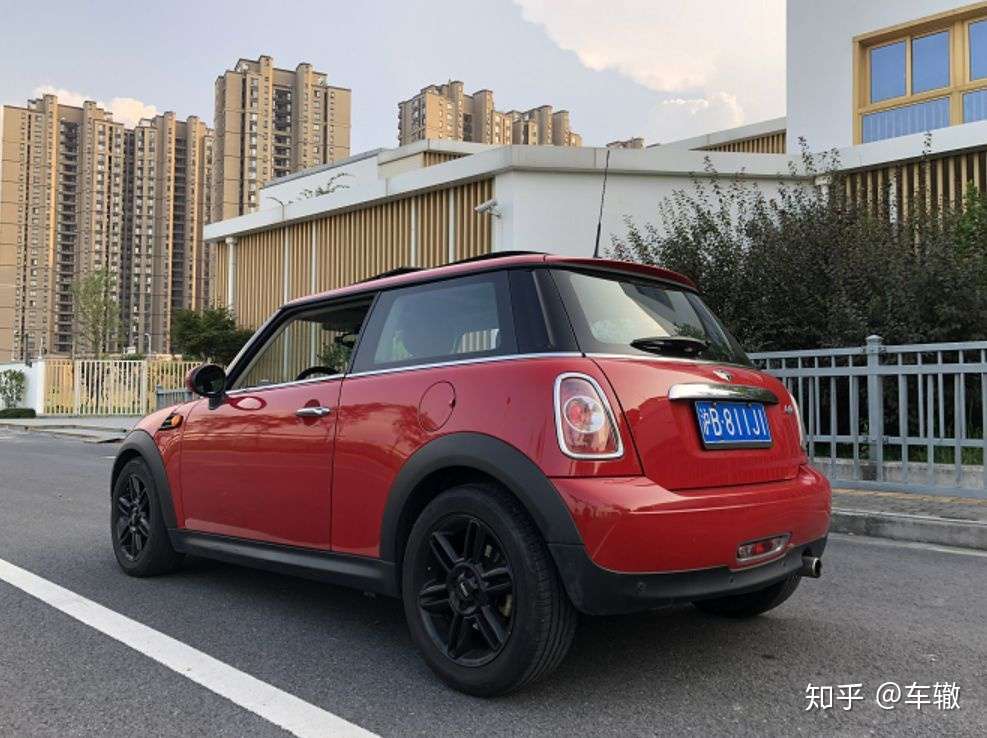 开着老mini去试新mini 突然明白了生活的意义 知乎