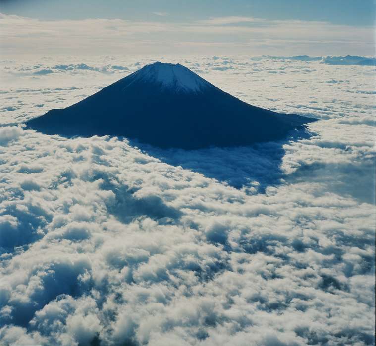 关于富士山这几个词你可能不知道 逆富士 钻石富士 双钻石富士 富士笠雲 影富士 赤富士 红富士 知乎