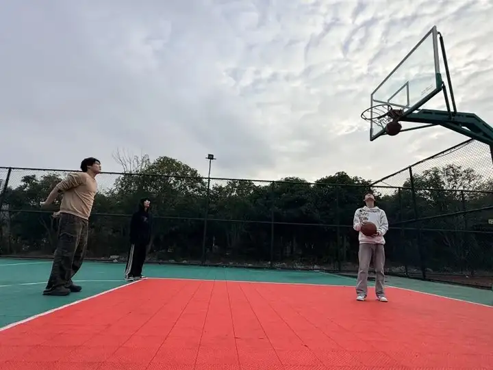 浙江省广播电视中等专业学校富阳校区球类比赛圆满落幕(图5) 浙江省广播电视中等专业学校富阳校区球类比赛圆满落幕(图5)