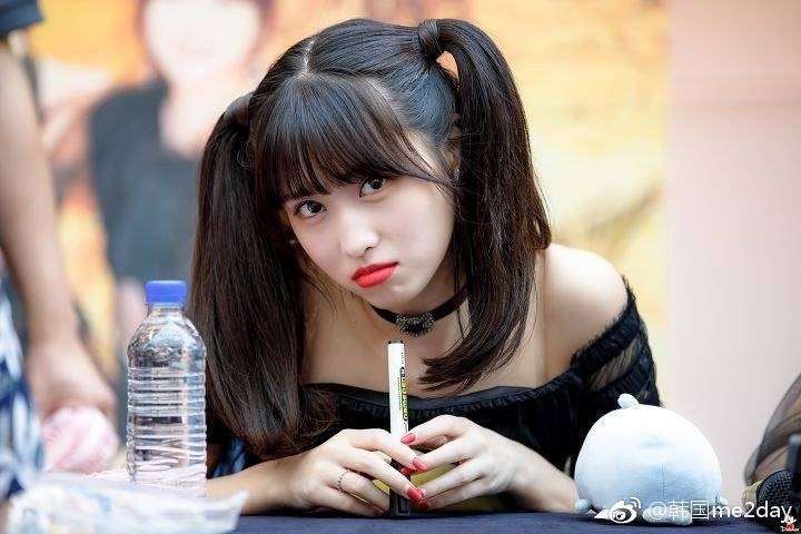 momo是舞蹈老师公认的 跳舞最有力的女爱豆