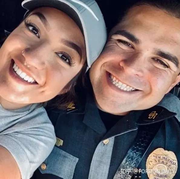 美国警察拦车检查却被司机枪杀 妻子正在孕期 知乎