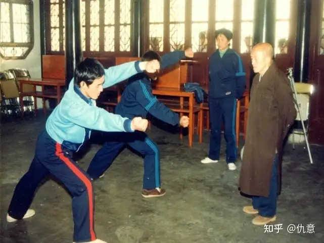 85年《海灯法师》风靡全国，他究竟是一代宗师还是“欺世盗名”？
