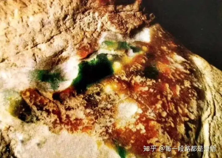 翡翠原石的特征，性质，怎样分辨原石出自哪些场口