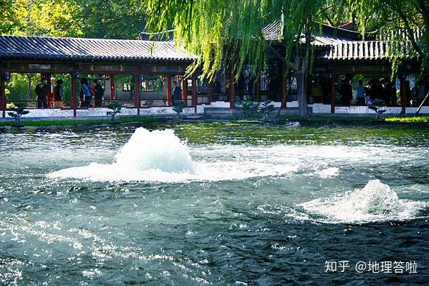 安徽地理答啦：这座以铁锅和大葱著称的千年古县，有一眼泉水与济南趵突泉齐名
